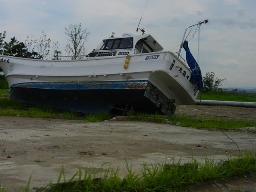 tohoku-july-2011-boat