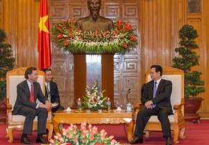 Lord Green meets Vietnamese Prime Minister Nguyen Tan Dzung in Hanoi, 12 June 2013 from UK in Vietnam